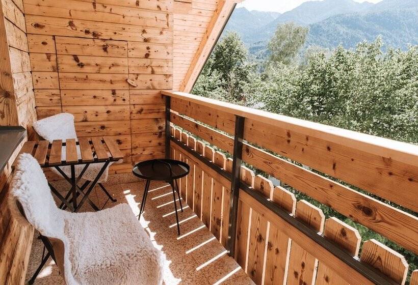 استودیو استاندارد با بالکن, Apartmaji Triglav