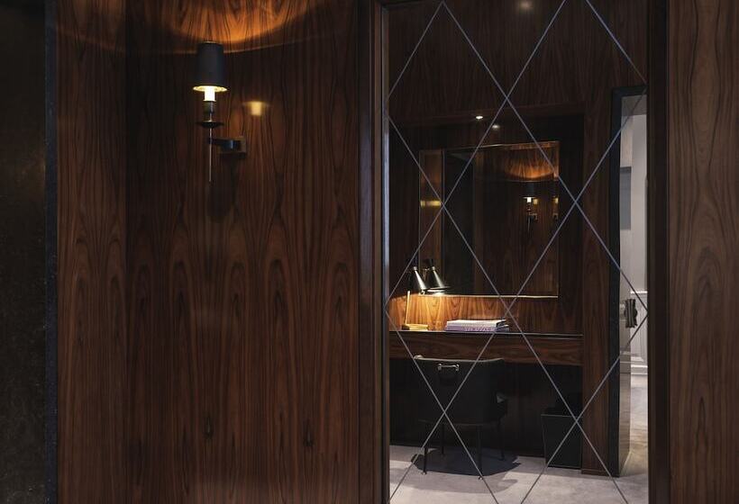 주니어 스위트 발코니, J.k. Place Roma   The Leading Hotels Of The World