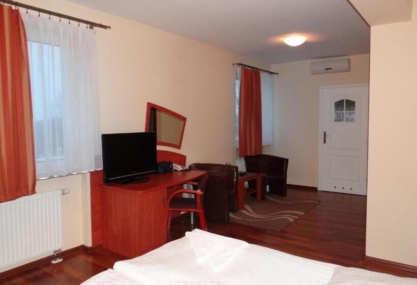 اتاق استاندارد, Restauracja Kinga