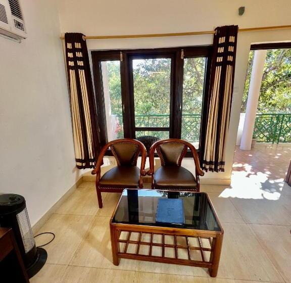 اتاق لوکس, Sea Hawk Hill Resort A Luxury Boutique Resort, 20 Km From Nainital