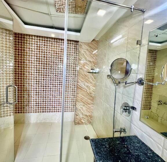 اتاق استاندارد با بالکن, Sea Hawk Hill Resort A Luxury Boutique Resort, 20 Km From Nainital