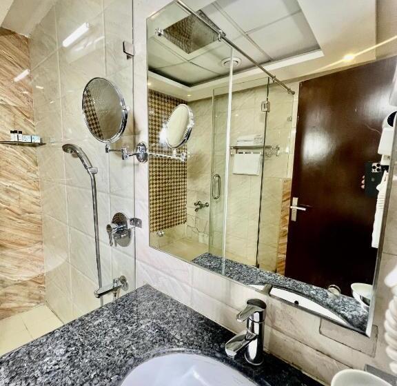 اتاق استاندارد با بالکن, Sea Hawk Hill Resort A Luxury Boutique Resort, 20 Km From Nainital