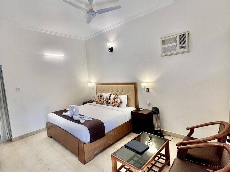 اتاق لوکس, Sea Hawk Hill Resort A Luxury Boutique Resort, 20 Km From Nainital