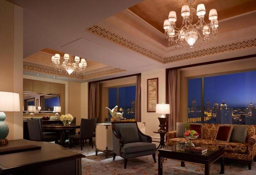 سوئیت اجرایی با تخت کینگ, Shangrila Manzhouli
