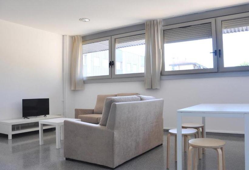 带3个卧室的公寓, Residencia Universitaria Campus De Montilivi