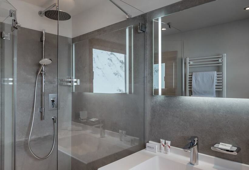 سوئیت با بالکن, Chalet Silvretta Hotel & Spa