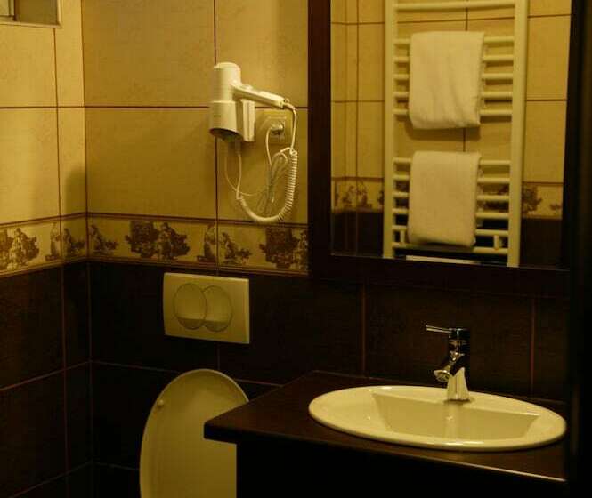 اتاق استاندارد, Contact