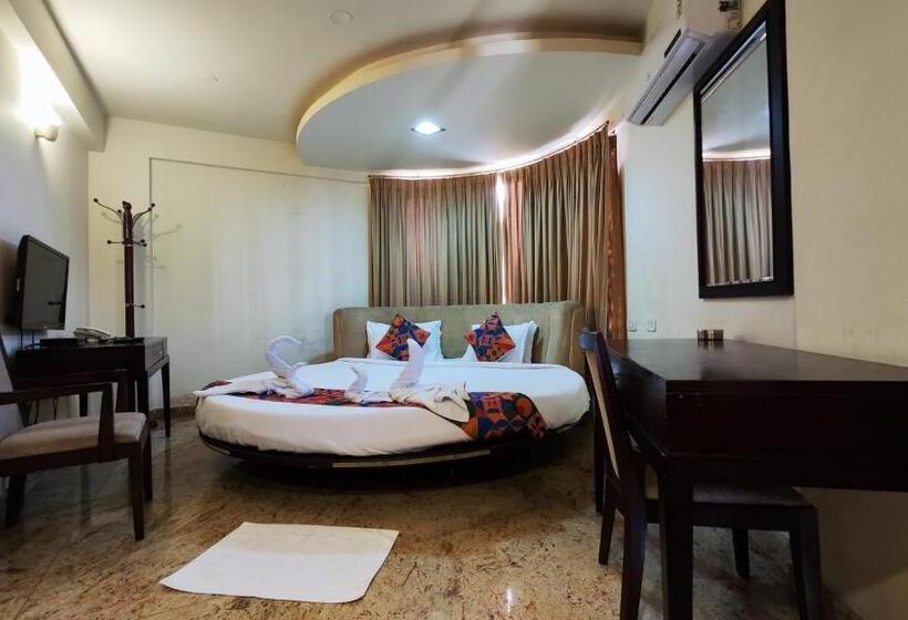 اتاق استاندارد با بالکن, Crystal Paark Inn By Blu Orchid Groups