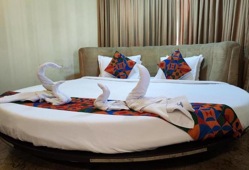 اتاق استاندارد با بالکن, Crystal Paark Inn By Blu Orchid Groups