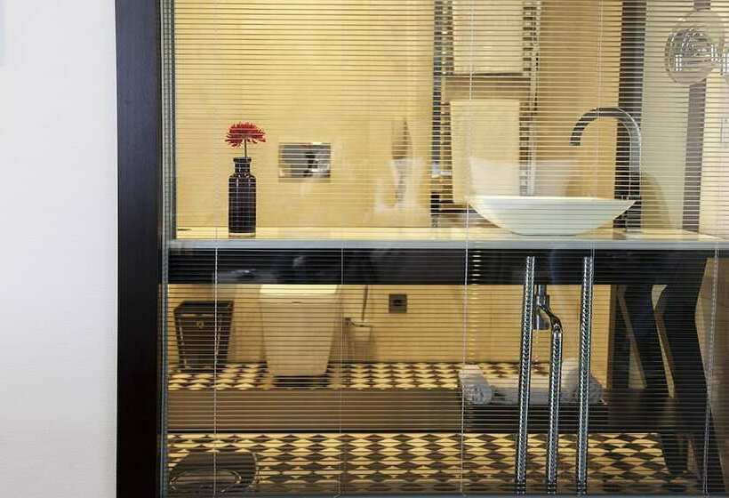 اتاق لوکس, Quentin Boutique Hotel