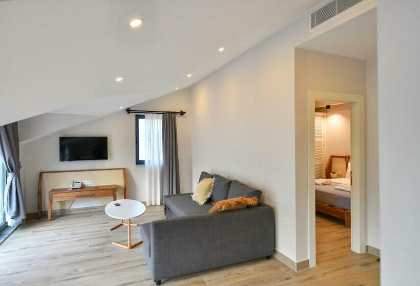 Deluxe Suite Sea View, Bliss Loft