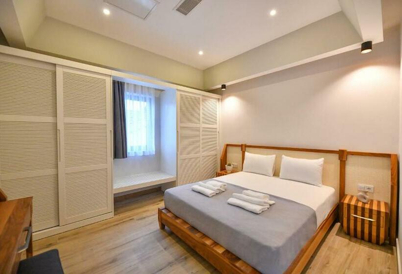 Deluxe Suite Sea View, Bliss Loft