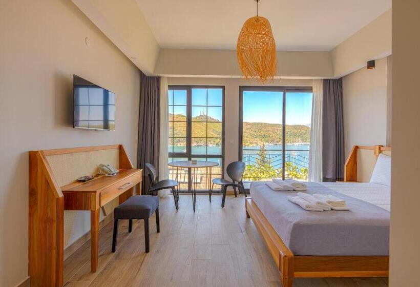 اتاق خانوادگی با چشم‌انداز دریا, Bliss Loft