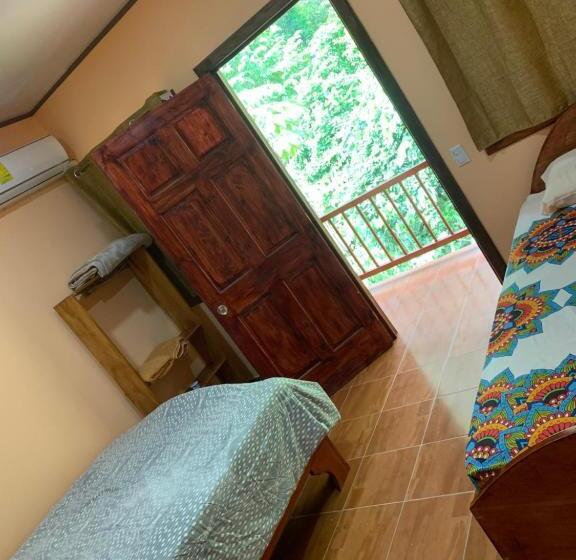 Номер Стандарт Трехместный, Ceiba Lodge