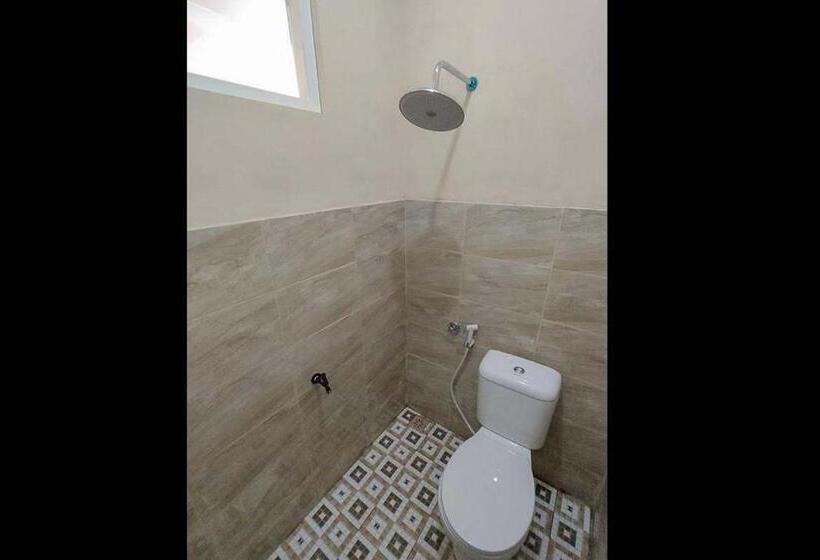 Номер Стандарт, Reddoorz Near Bns Batu