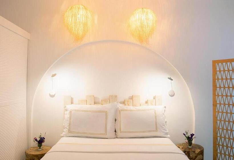 سوئیت با تخت بزرگ, Yasos Suites