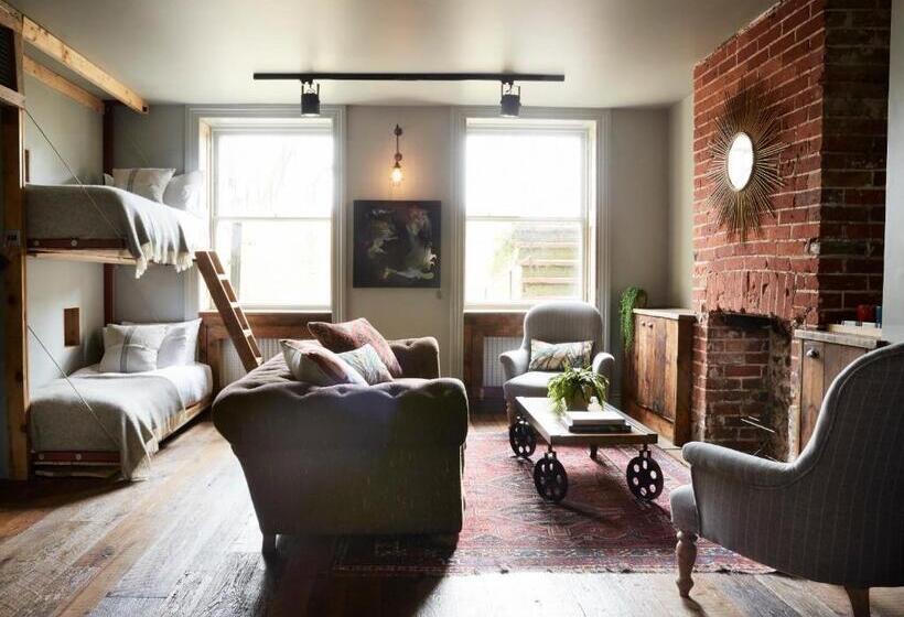 Suite, Artist Residence Brighton