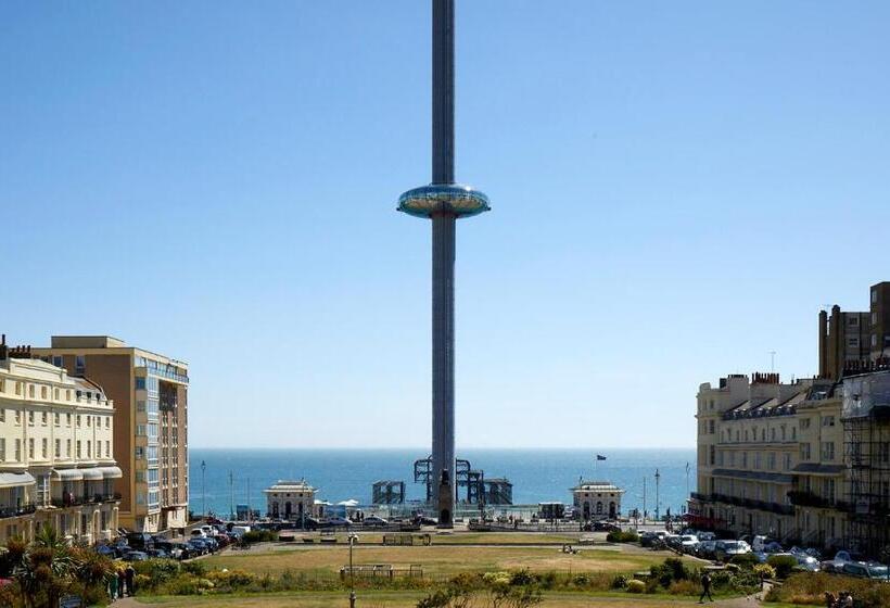1 Bedroom Apartment Sea View, Artist Residence Brighton