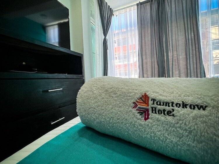اتاق لوکس, Tamtokow