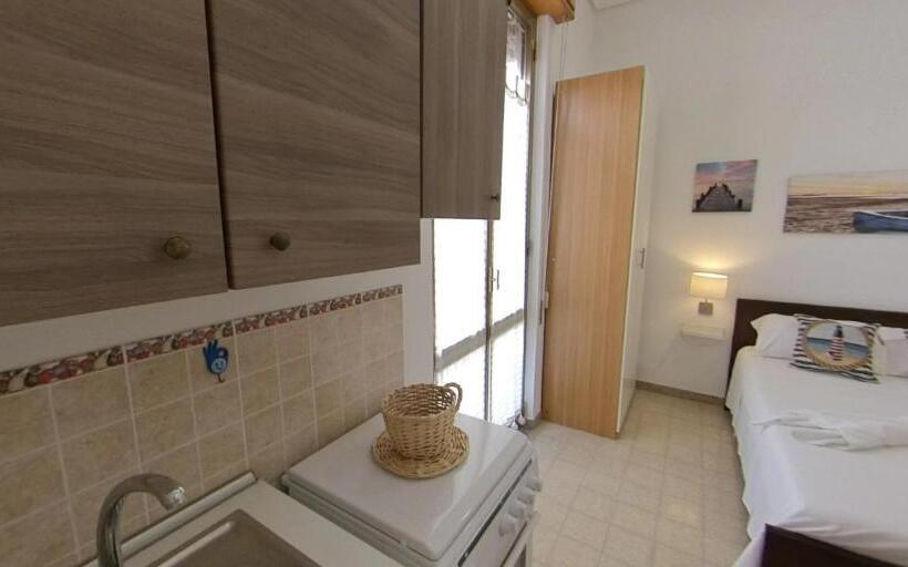 استودیوی استاندارد, Stella Maris Marzamemi Apartments