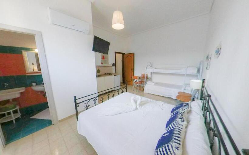 استودیو خانوادگی, Stella Maris Marzamemi Apartments