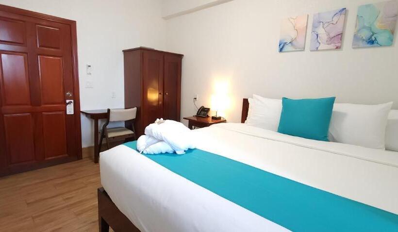 اتاق لوکس با تخت بزرگ, Voyager Sun & Reef