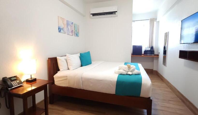 اتاق لوکس با تخت بزرگ, Voyager Sun & Reef