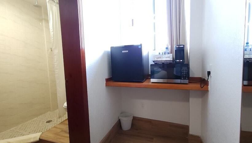 اتاق لوکس, Voyager Sun & Reef