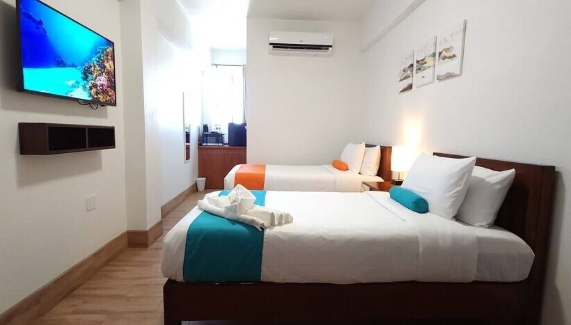 اتاق لوکس, Voyager Sun & Reef