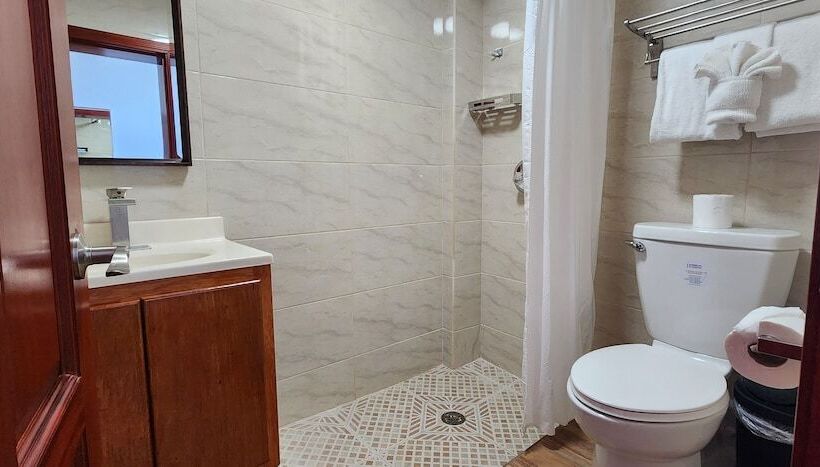 اتاق لوکس, Voyager Sun & Reef