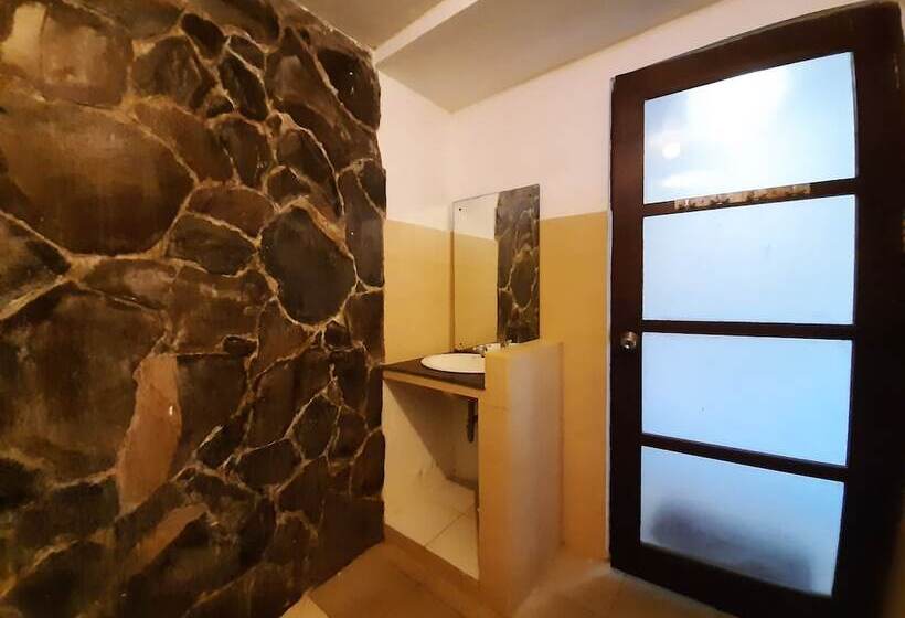 اتاق استاندارد با چشم‌انداز باغ, Balangan Garden Bungalow By Gaing Mas Group