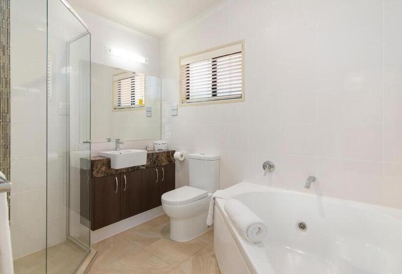 침실 2개 아파트, Ashmore Palms Holiday Village