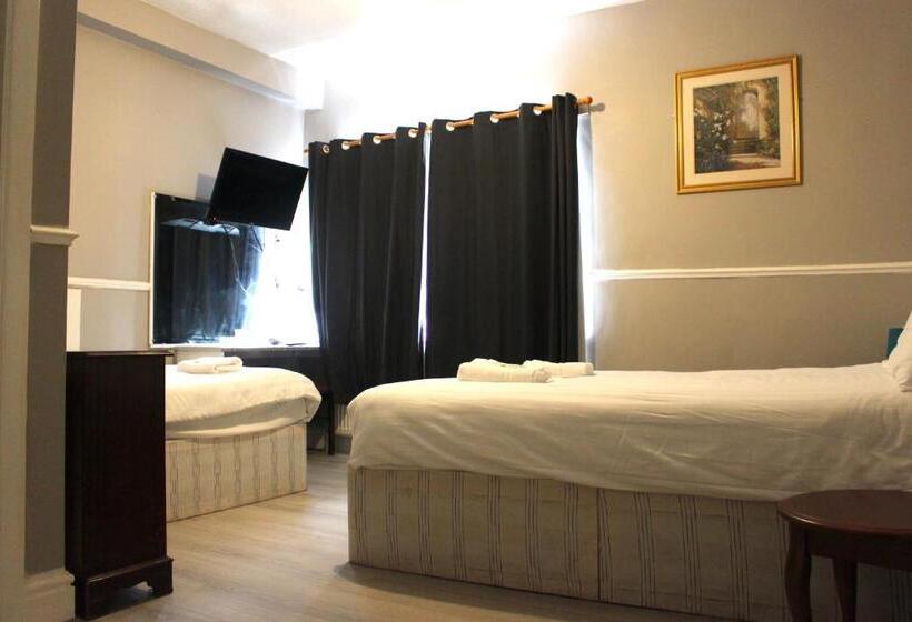 Номер Стандарт Трехместный, Topaz Blackpool