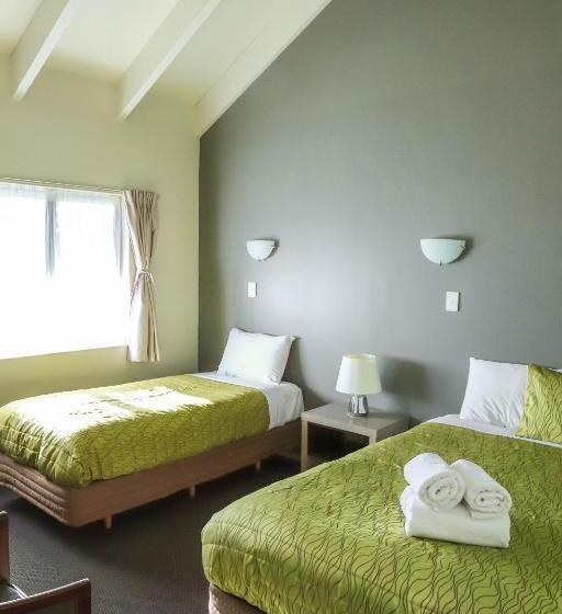 Suíte Familiar, Airport Manor Inn