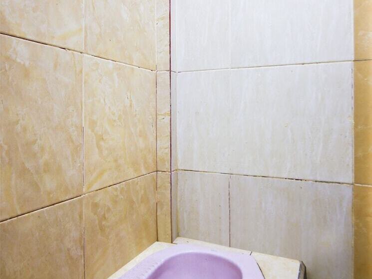 اتاق استاندارد, Oyo 91063 Kost Bunga