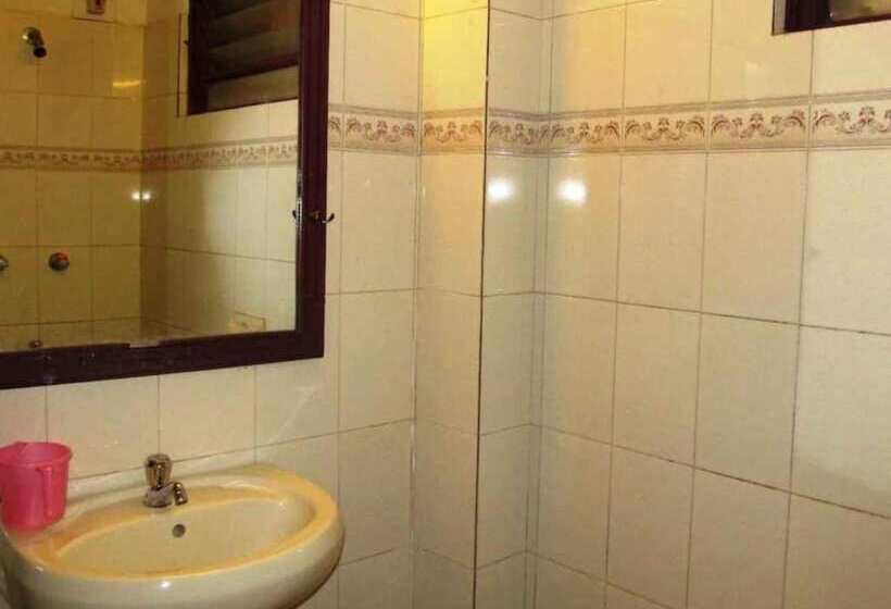 Номер Стандарт, Swim Sea Beach Resort, Panjim
