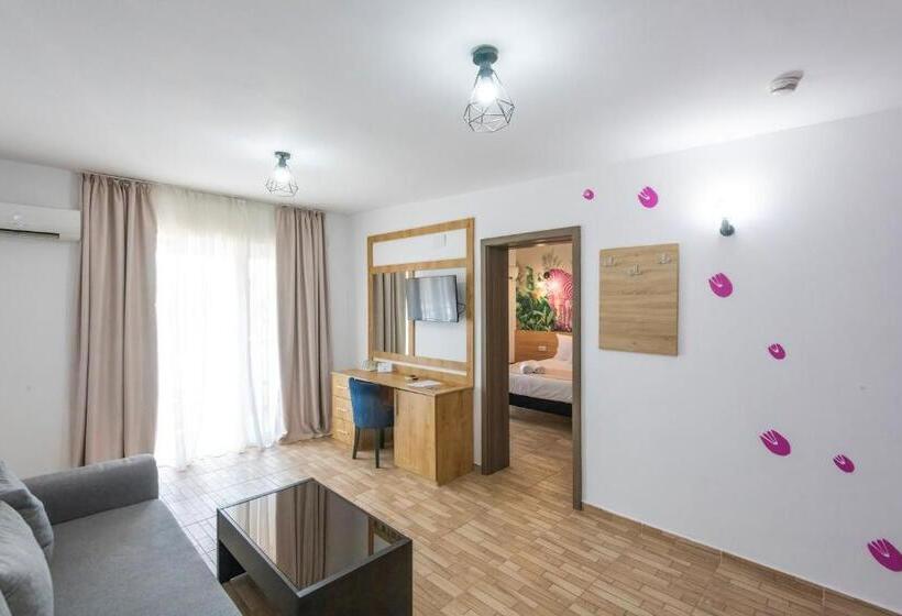 سوییت سوپریور, Ibis Styles Venus