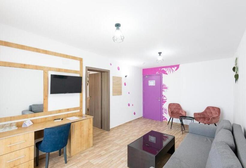 سوییت سوپریور, Ibis Styles Venus