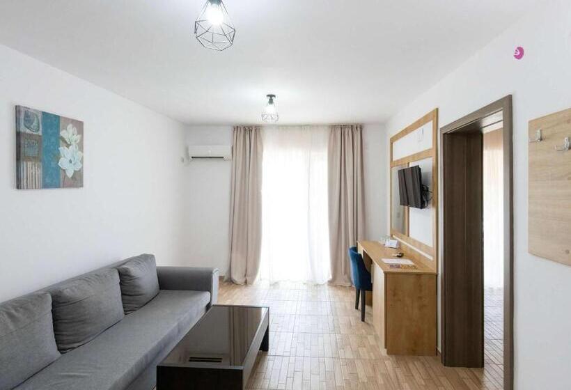 سوییت سوپریور, Ibis Styles Venus