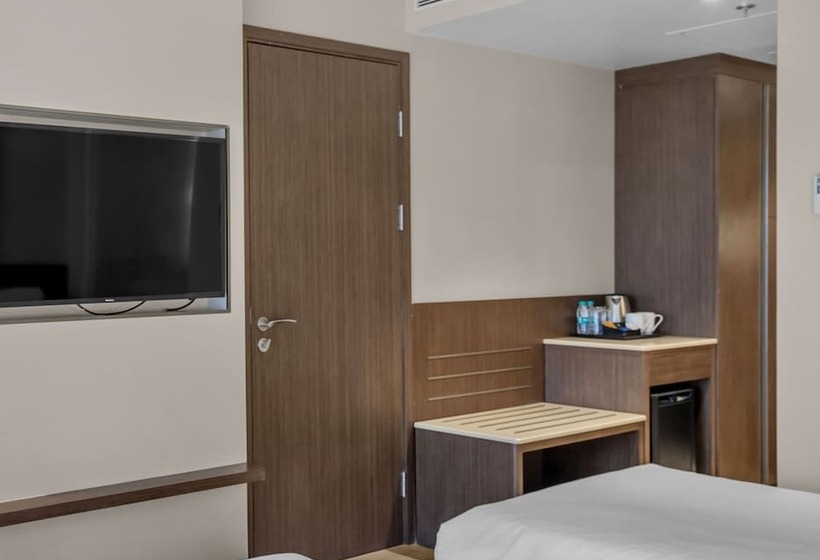 Номер Стандарт Вид на Бассейн, Fairfield By Marriott Goa Calangute