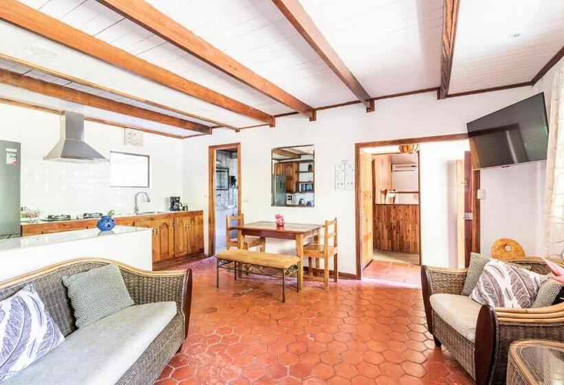 2 Bedroom Apartment Garden View, Boutique Hotel Las Cascadas