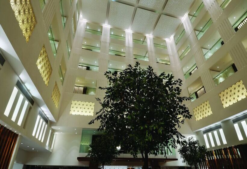 اتاق سوپریور, Orange Megastructure Llp