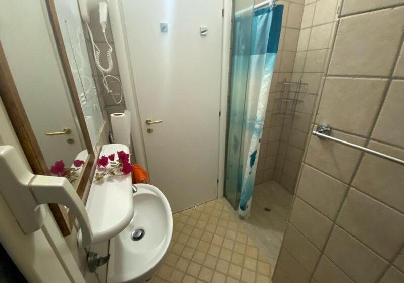 اتاق استاندارد چهار تخته, Eco Hostel Vela Vega