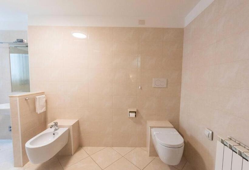 اتاق استاندارد برای معلولان, Belvedere