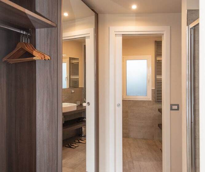 سوییت جونیور با چشم‌انداز دریا, Mariva Dune Suites