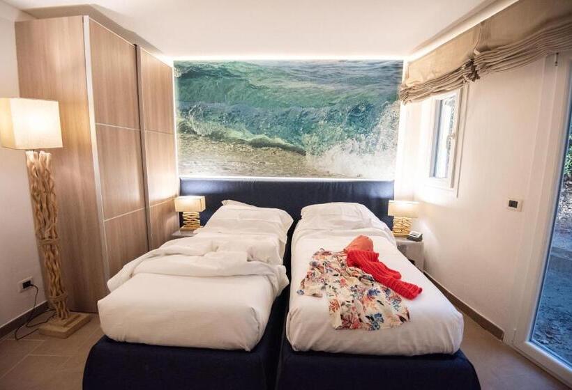 سوئیت اجرایی با چشم‌انداز دریا, Mariva Dune Suites