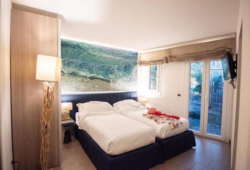سوئیت اجرایی با چشم‌انداز دریا, Mariva Dune Suites