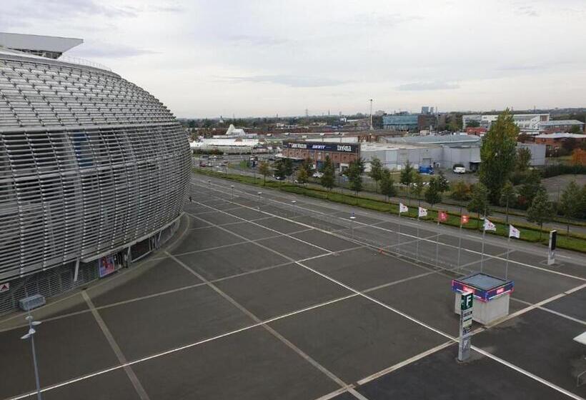 استودیو خانوادگی, Twenty Business Flats Lille Grand Stade
