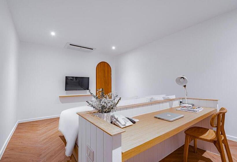 小型套房带阳台, Casa 33 Hatyai