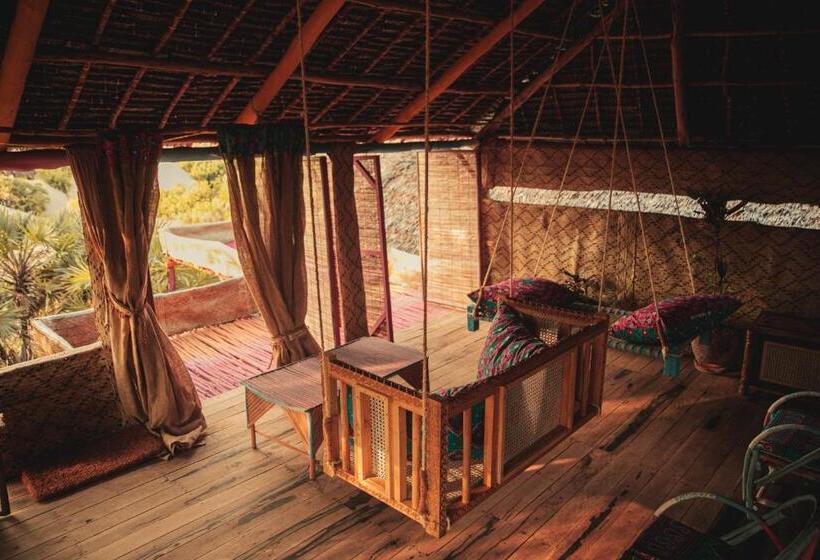 بانگلوی استاندارد با چشم‌انداز دریا, Kizingo Beach Eco Lodge